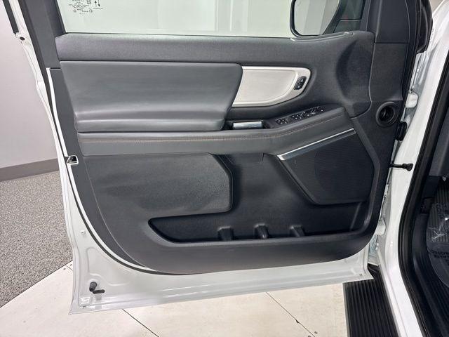 used 2025 Ford Expedition car, priced at $57,979