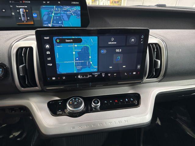 used 2025 Ford Expedition car, priced at $57,979