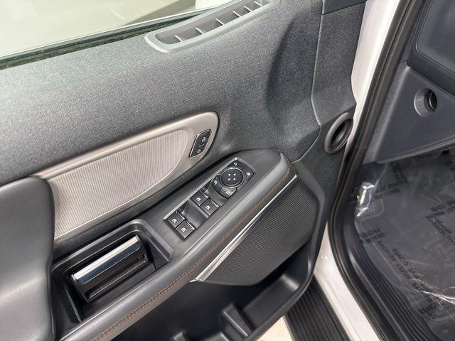 used 2025 Ford Expedition car, priced at $57,979