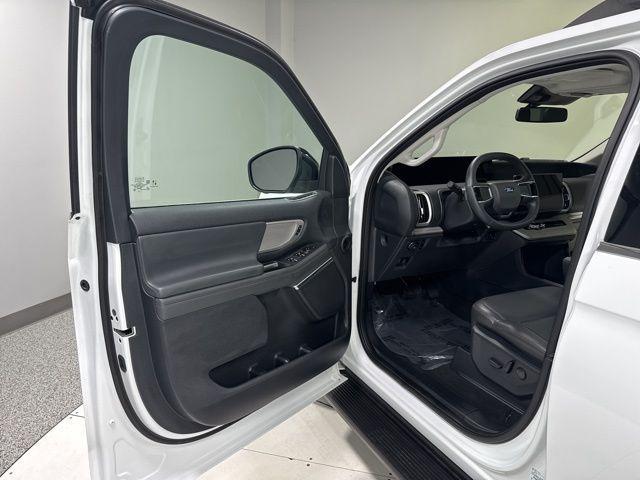 used 2025 Ford Expedition car, priced at $57,979