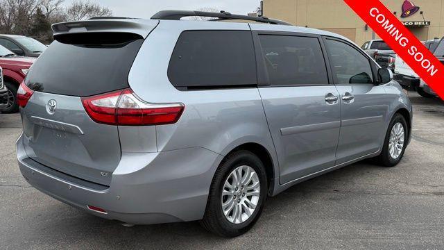 used 2017 Toyota Sienna car
