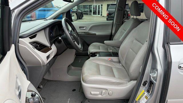 used 2017 Toyota Sienna car