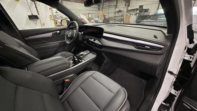 used 2025 Buick Enclave car, priced at $37,576