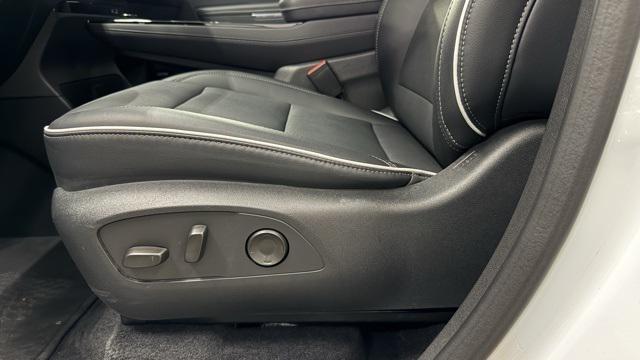 used 2025 Buick Enclave car, priced at $37,576