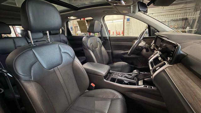used 2022 Kia Sorento car, priced at $25,856
