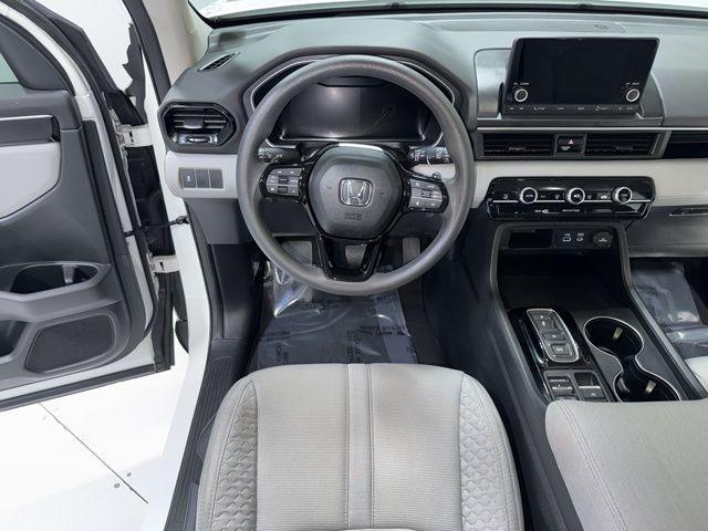 used 2023 Honda Pilot car, priced at $32,490