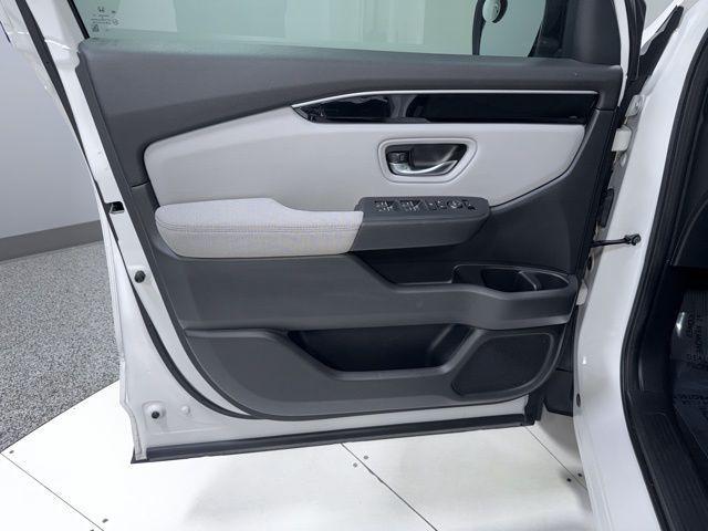 used 2023 Honda Pilot car, priced at $32,490