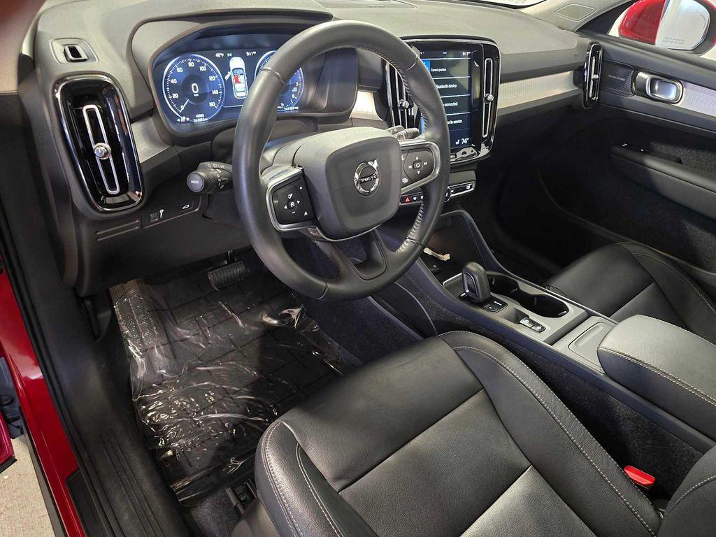 used 2019 Volvo XC40 car, priced at $21,999