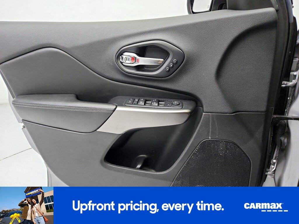 used 2019 Jeep Cherokee car, priced at $15,998