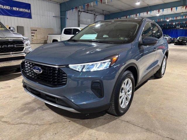used 2023 Ford Escape car, priced at $25,999