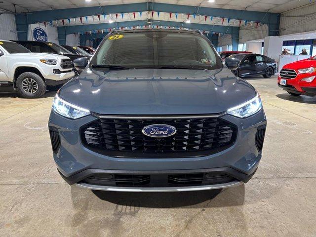 used 2023 Ford Escape car, priced at $25,999