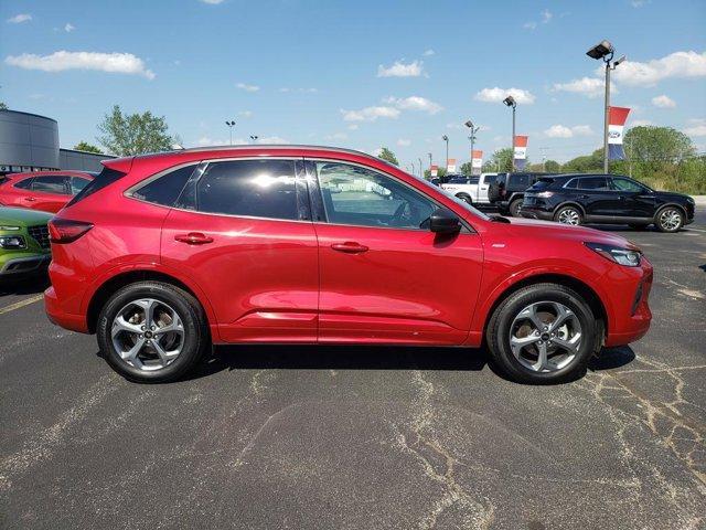 used 2024 Ford Escape car, priced at $27,999