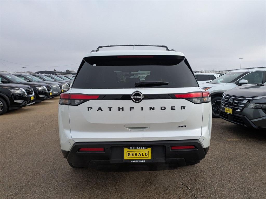 new 2025 Nissan Pathfinder car, priced at $39,825