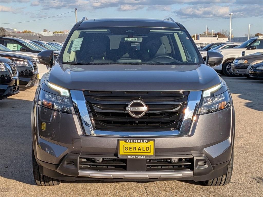 new 2025 Nissan Pathfinder car, priced at $48,175