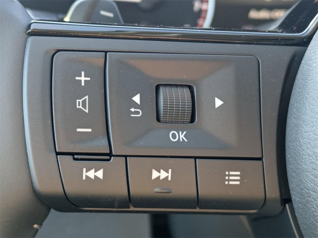 new 2025 Nissan Pathfinder car, priced at $42,390