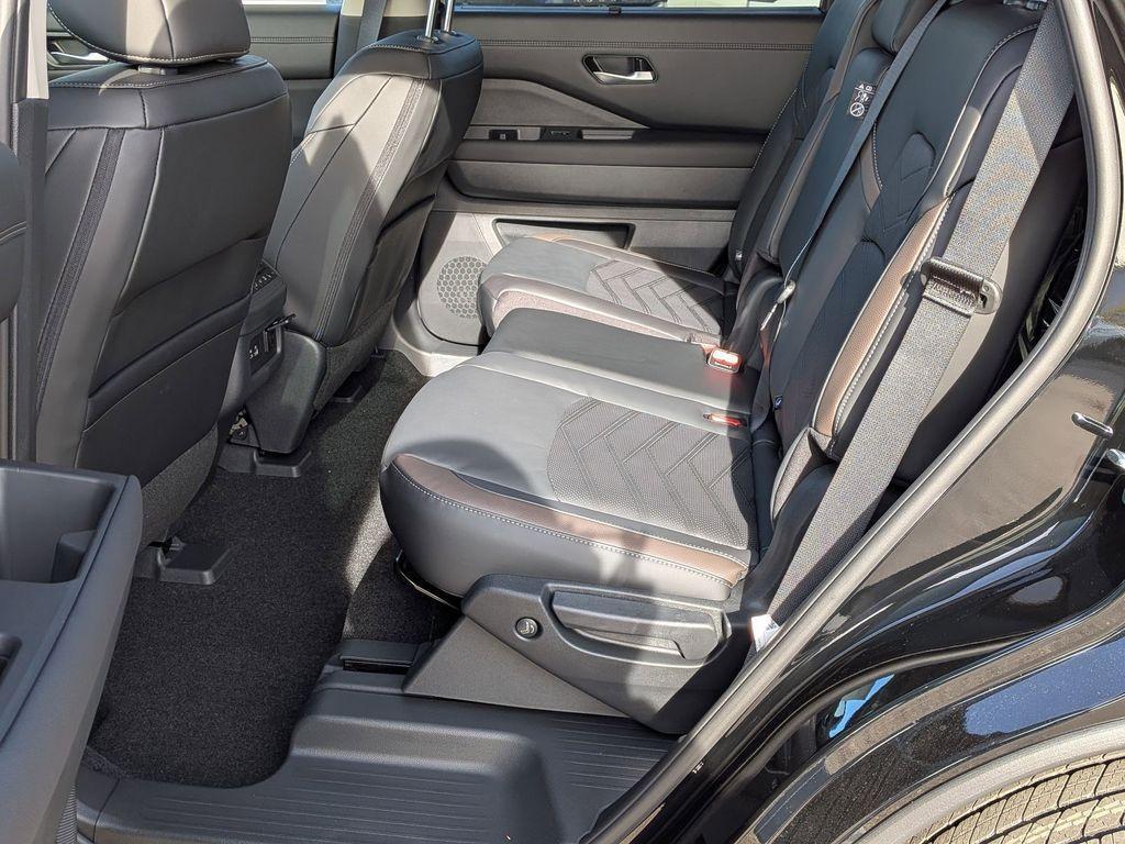 new 2025 Nissan Pathfinder car, priced at $48,510