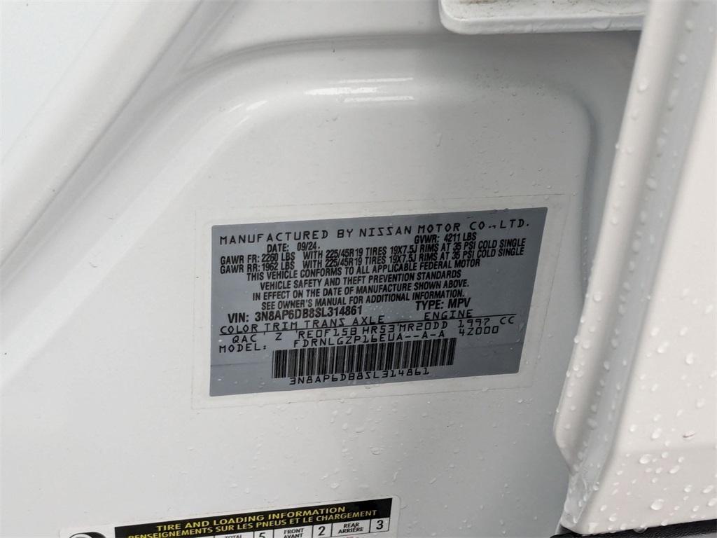 new 2025 Nissan Kicks car, priced at $28,715