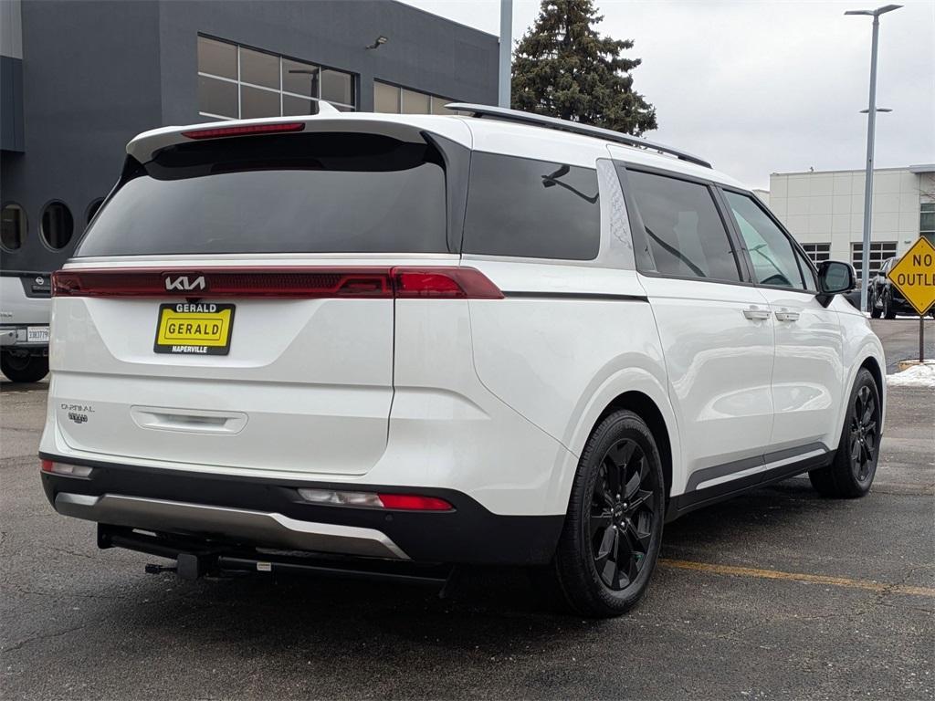 used 2024 Kia Carnival car, priced at $41,997