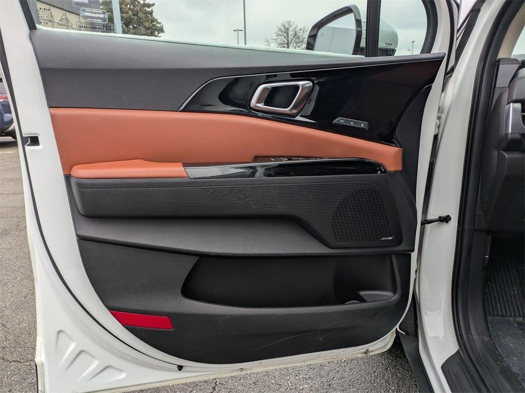 used 2024 Kia Carnival car, priced at $41,997