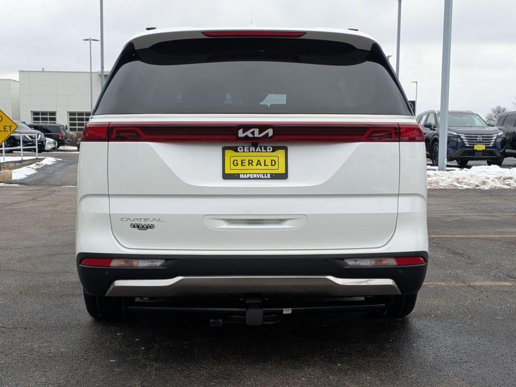 used 2024 Kia Carnival car, priced at $38,997