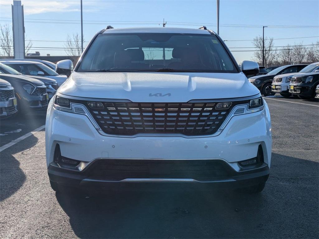 used 2024 Kia Carnival car, priced at $41,997