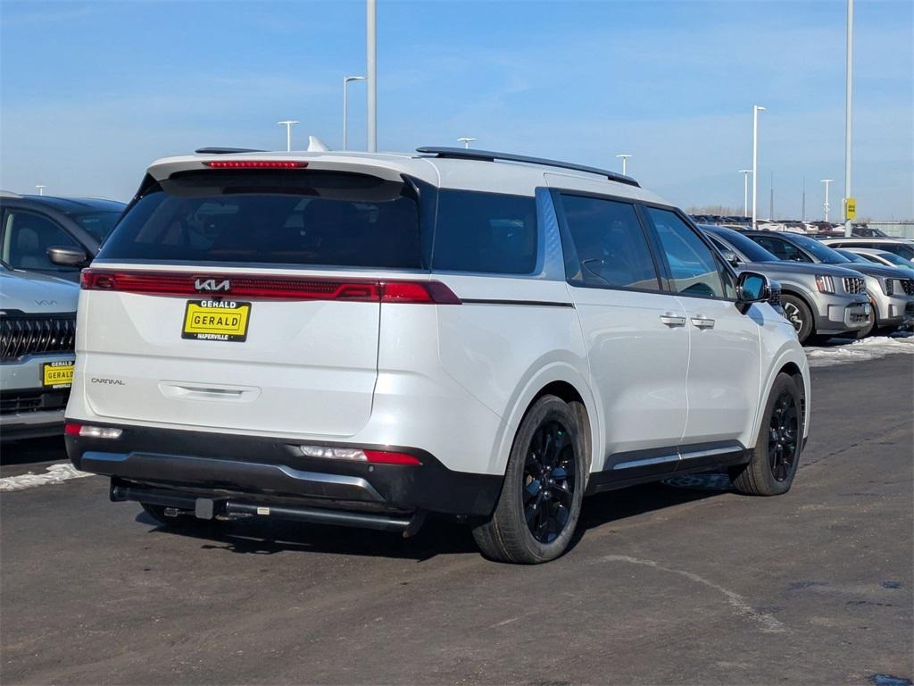 used 2024 Kia Carnival car, priced at $41,997