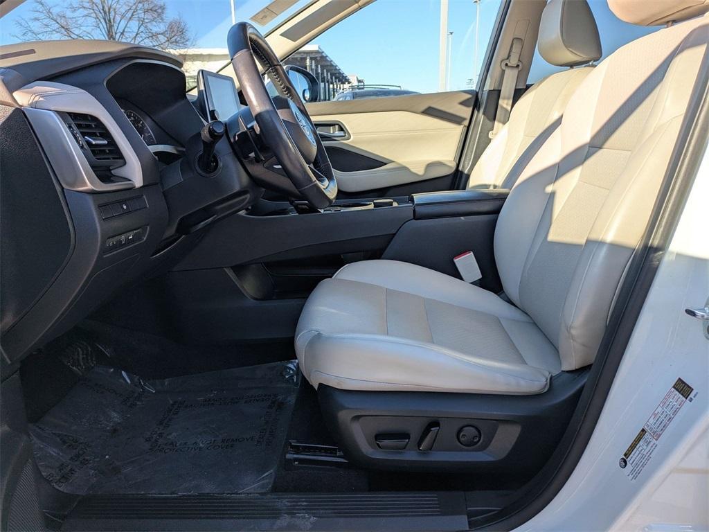 used 2023 Nissan Rogue car, priced at $24,997