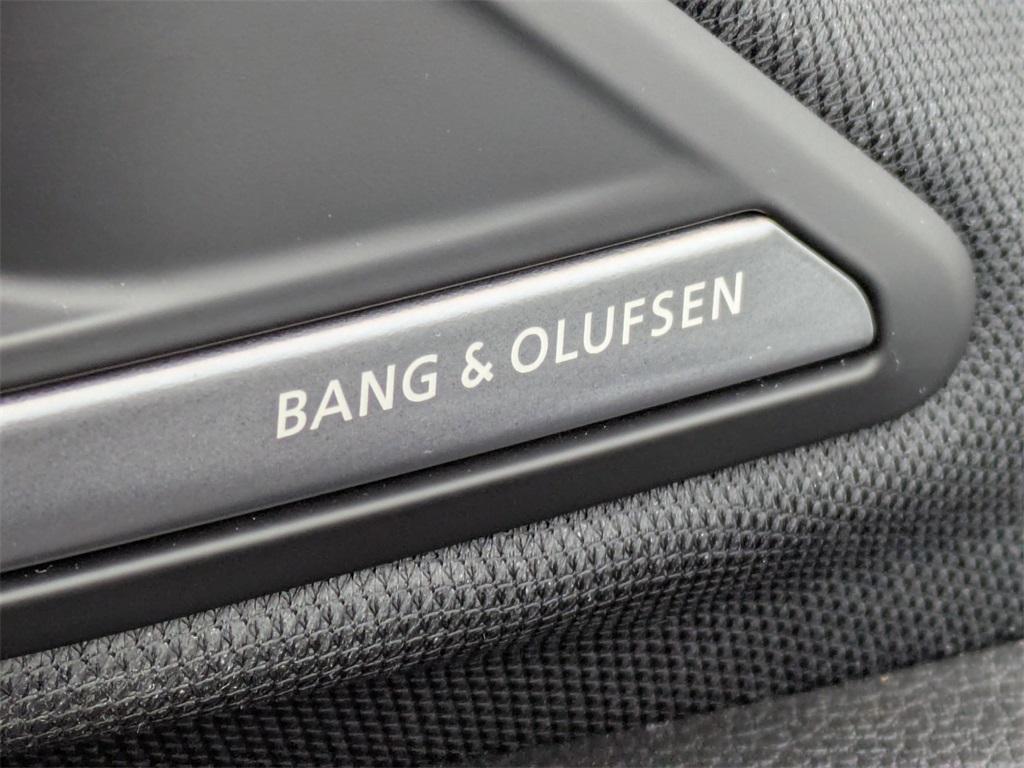 used 2025 Acura MDX car, priced at $57,897