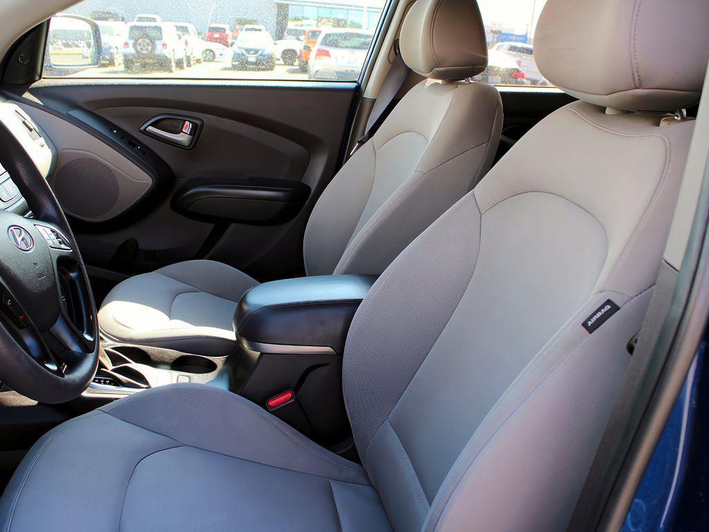 used 2015 Hyundai Tucson car, priced at $4,999