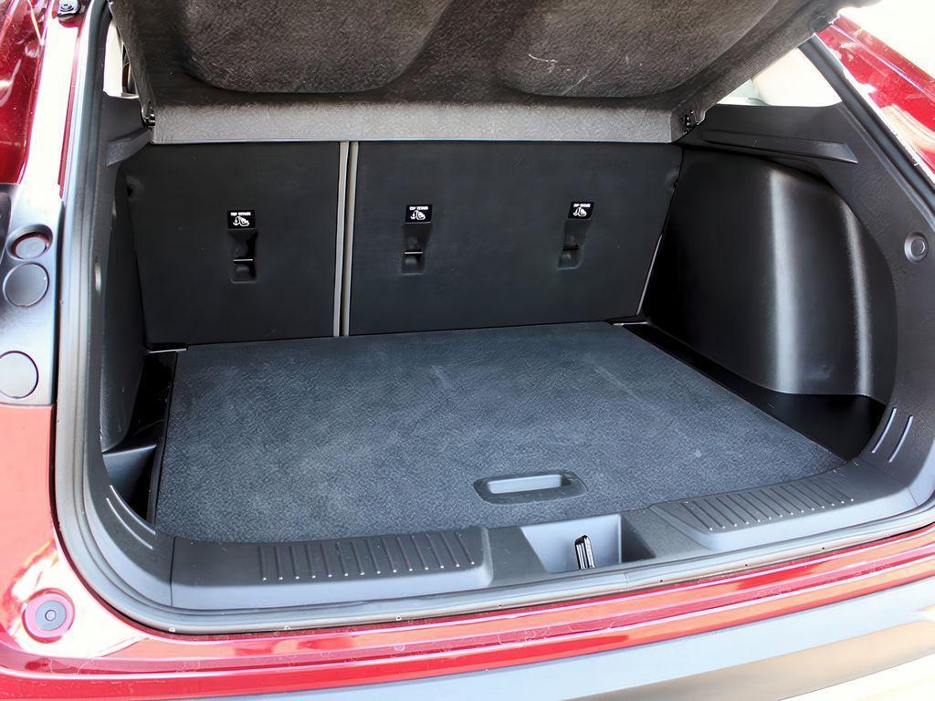 used 2024 Chevrolet Trax car, priced at $22,399