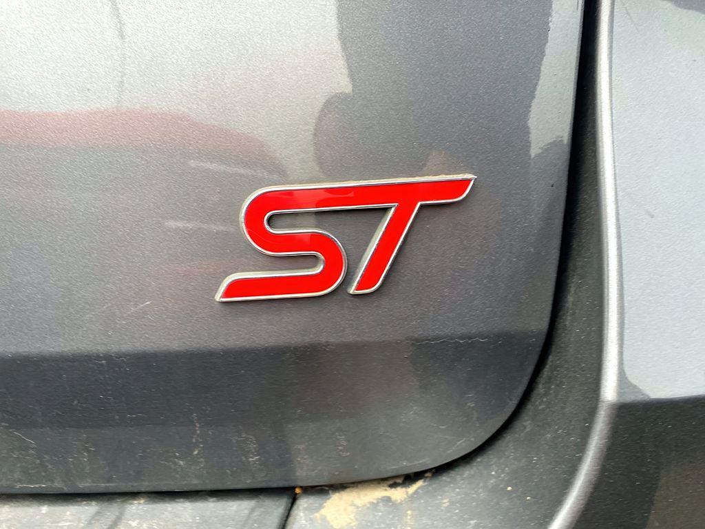 used 2021 Ford Explorer car, priced at $34,999