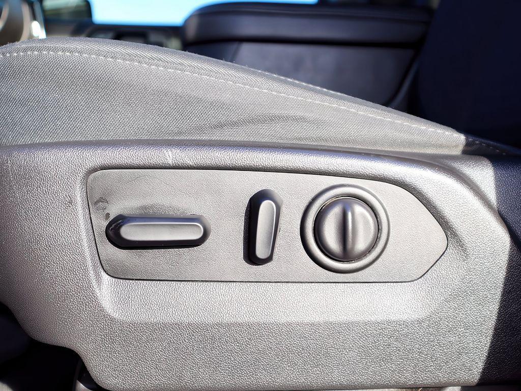 used 2019 GMC Sierra 1500 car, priced at $32,999