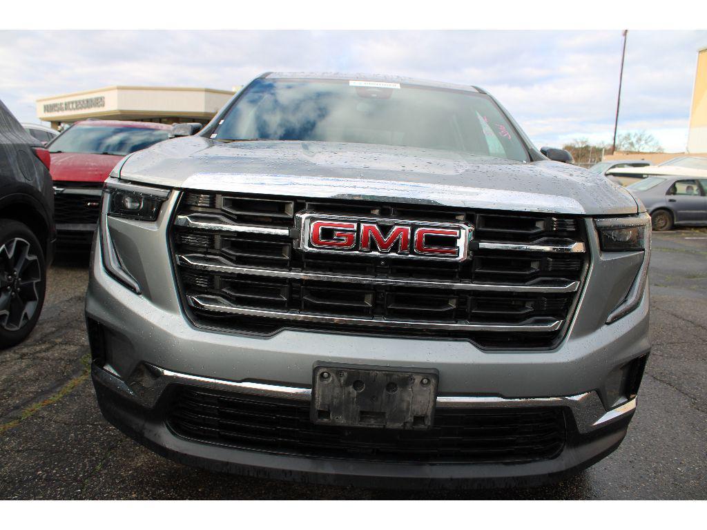 used 2025 GMC Acadia car, priced at $44,999