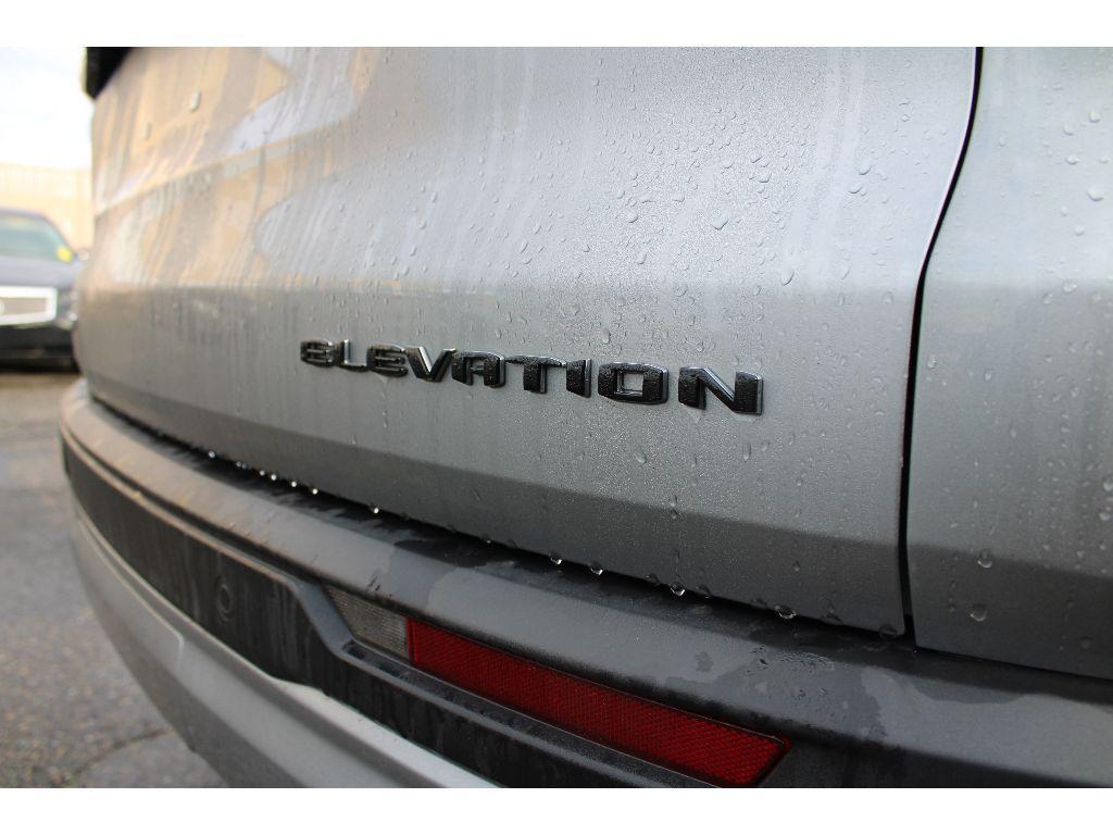 used 2025 GMC Acadia car, priced at $44,999