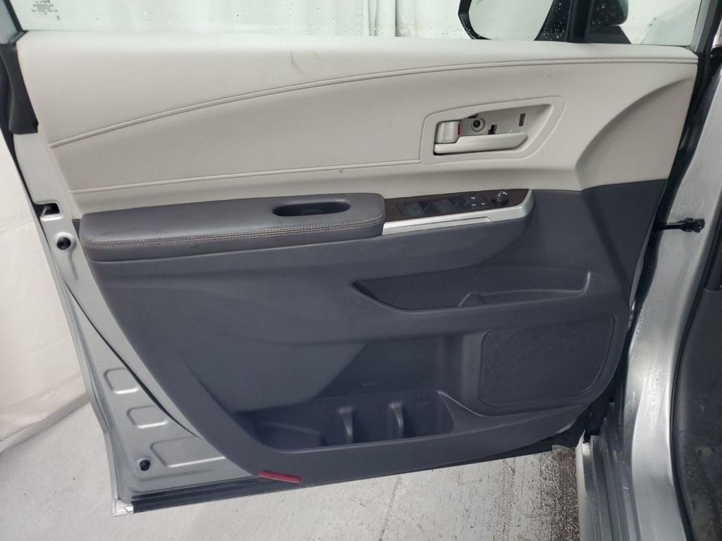 used 2021 Toyota Sienna car, priced at $33,549