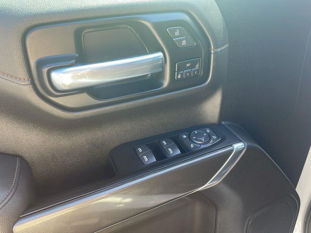 used 2021 GMC Sierra 1500 car, priced at $42,899