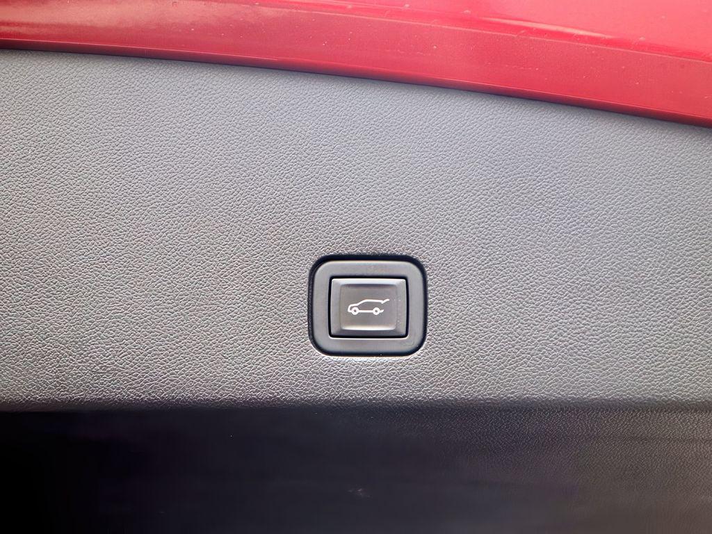 used 2021 Cadillac XT6 car, priced at $30,299