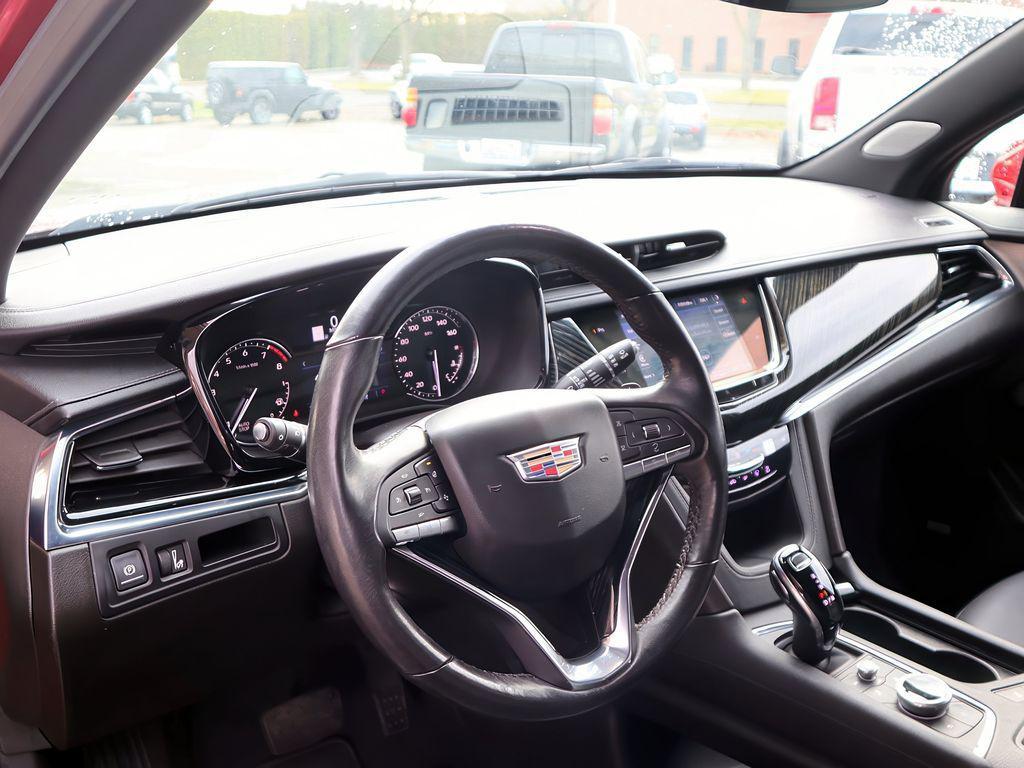 used 2021 Cadillac XT6 car, priced at $30,299