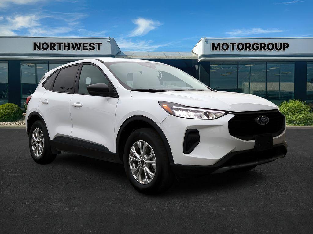 used 2025 Ford Escape car, priced at $26,585