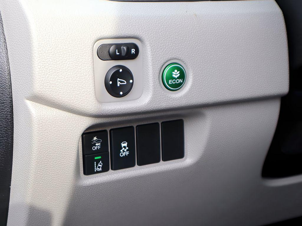 used 2021 Honda Pilot car, priced at $30,999