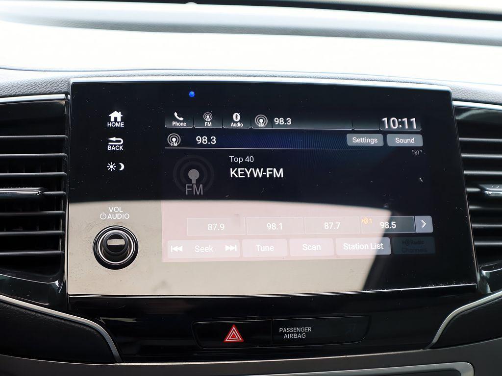 used 2021 Honda Pilot car, priced at $30,999