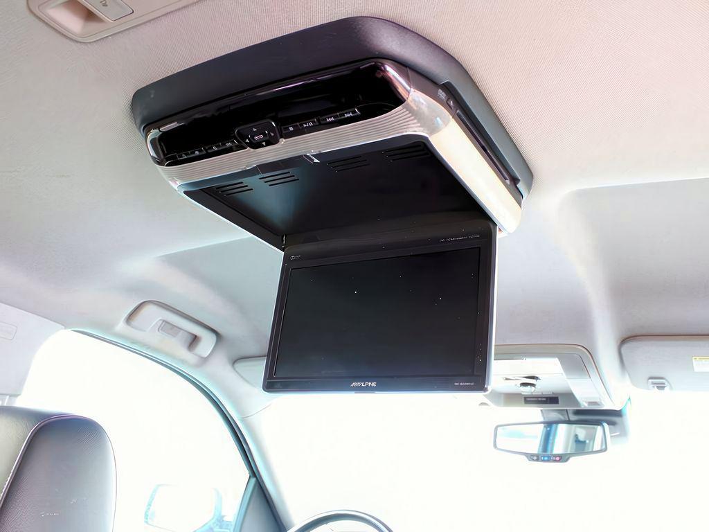 used 2016 Chevrolet Suburban car, priced at $21,999