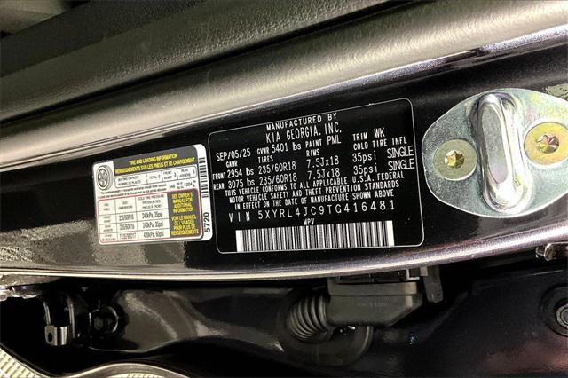 new 2026 Kia Sorento car, priced at $33,667