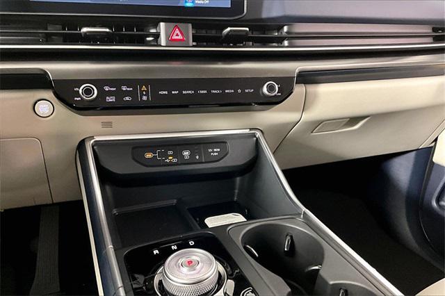 new 2026 Kia Carnival Hybrid car, priced at $52,505