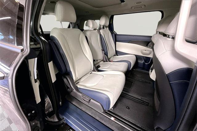 new 2026 Kia Carnival Hybrid car, priced at $52,505