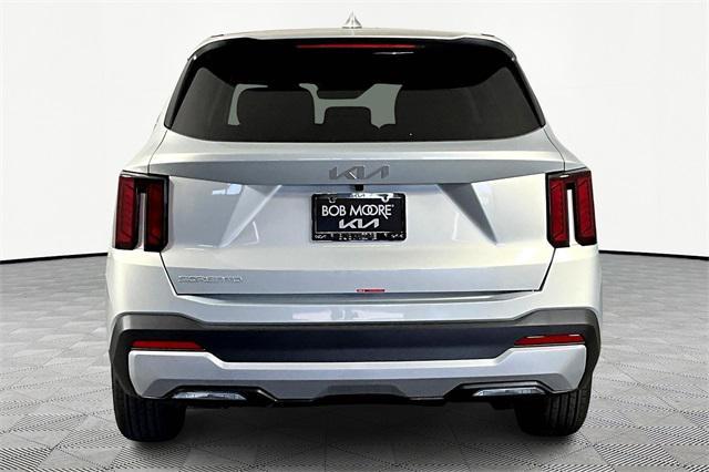 new 2026 Kia Sorento car, priced at $30,033