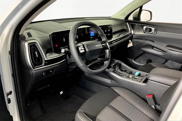 new 2026 Kia Sorento car, priced at $30,033