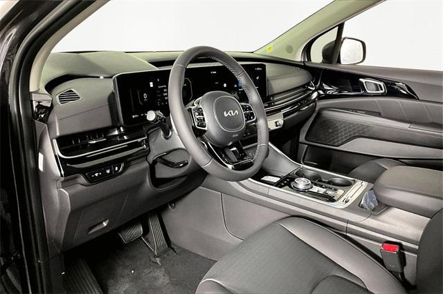 new 2026 Kia Carnival Hybrid car, priced at $55,050