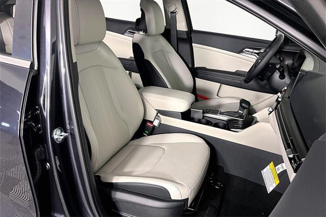 new 2026 Kia Sportage car, priced at $29,992