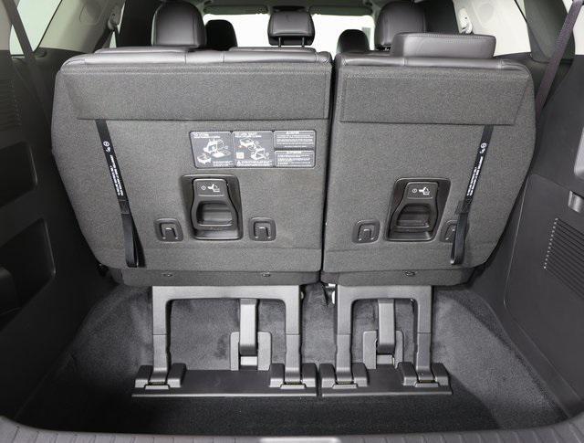 new 2026 Kia Carnival Hybrid car, priced at $42,430